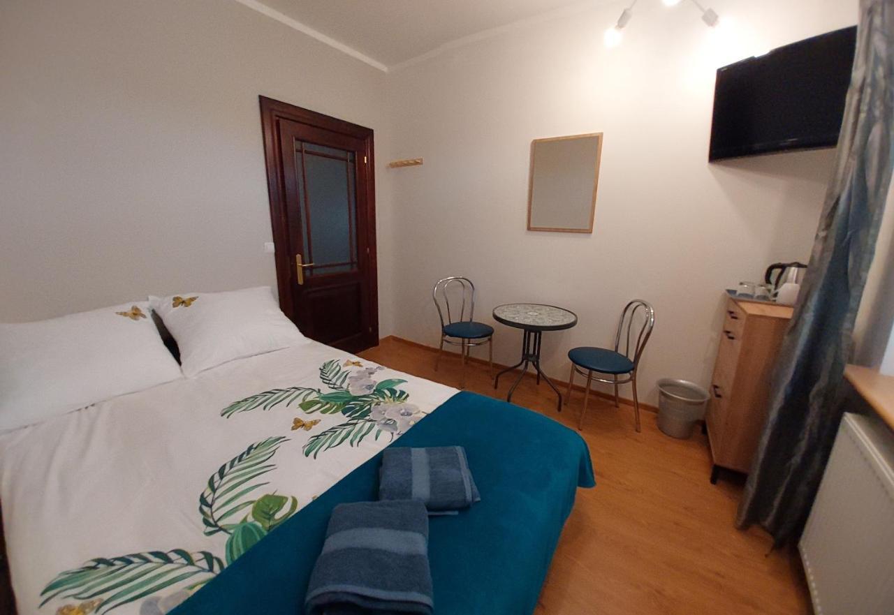 Dionizy Hotell Kosakowo Eksteriør bilde